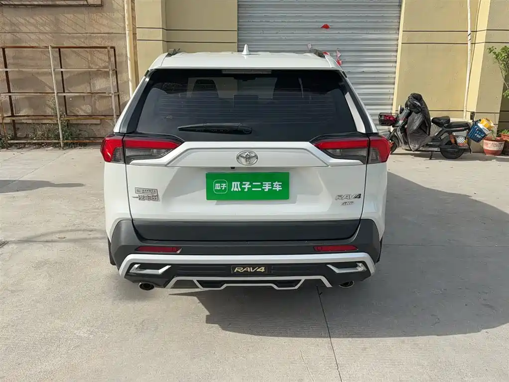 Toyota RAV4 Rongfang 2021 2.0L CVT 4WD Trend фото 3