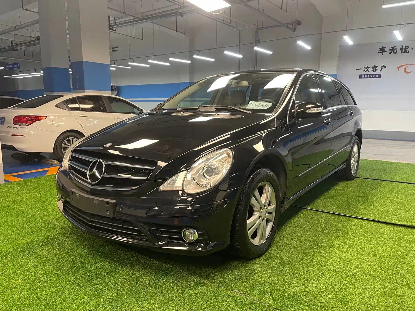 Mercedes-Benz R-Class 2010 R 350 L 4MATIC Grand Edition