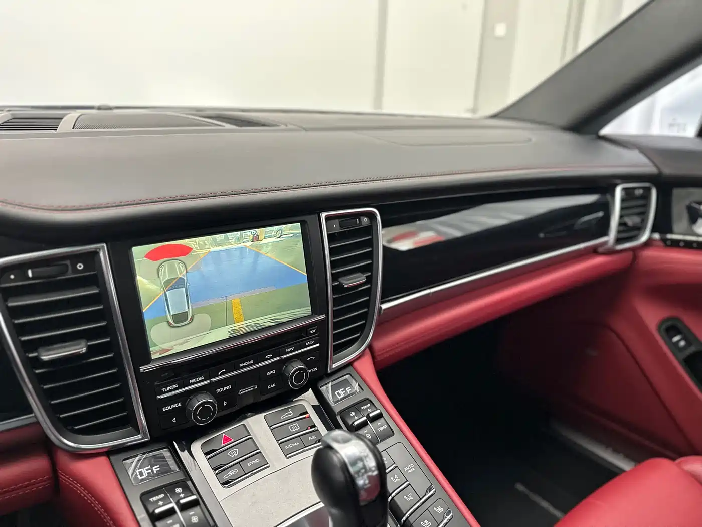 Porsche Panamera 2016 Panamera 4 Executive Edition 3.0T фото 30