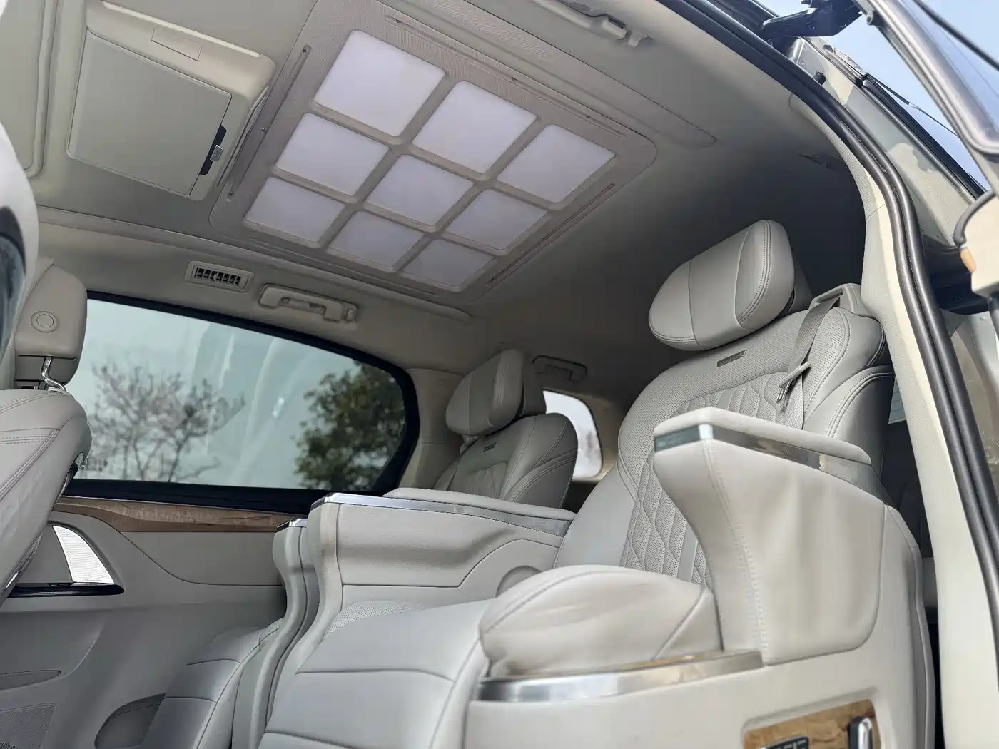 Buick GL8 2018 ES 28T Premium Type China VI фото 13