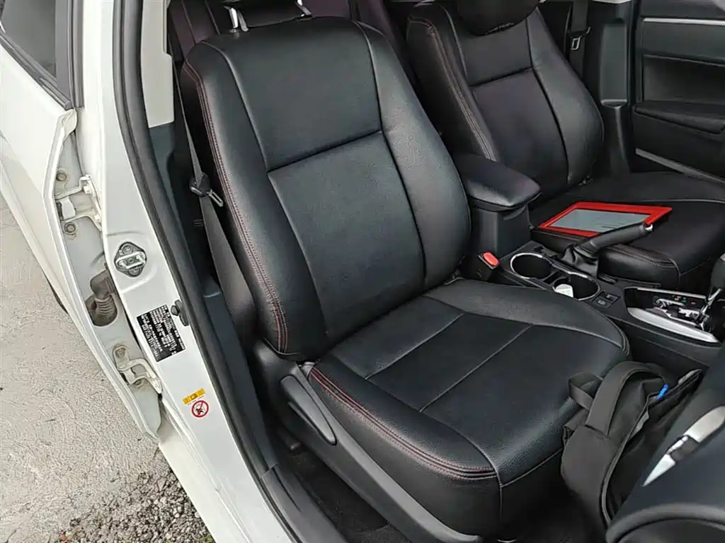 Toyota Corolla 2018 1.2T S-CVT GL Smart Edition фото 25