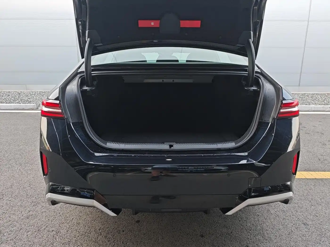 BMW i5 2025 2025 eDrive 40L M Sport Package