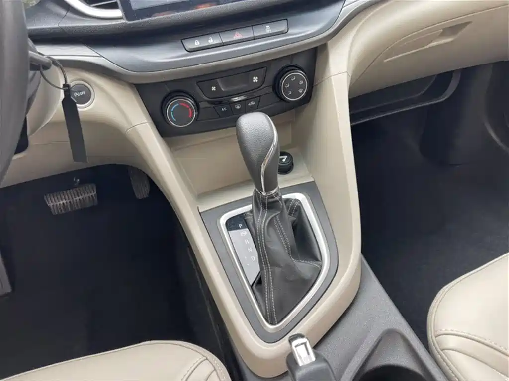 Buick Excelle 2017 15N Automatic Elite фото 18