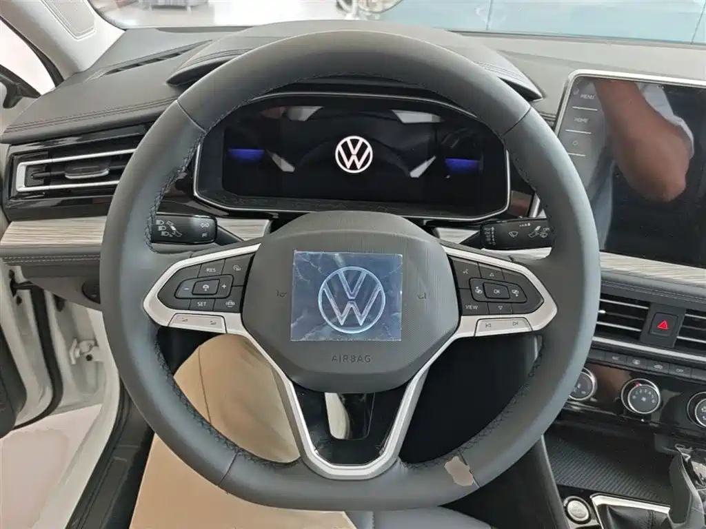 Volkswagen Sagitar 2026 Model 30 Million Special Selection 300TSI DSG Surpass Edition фото 11