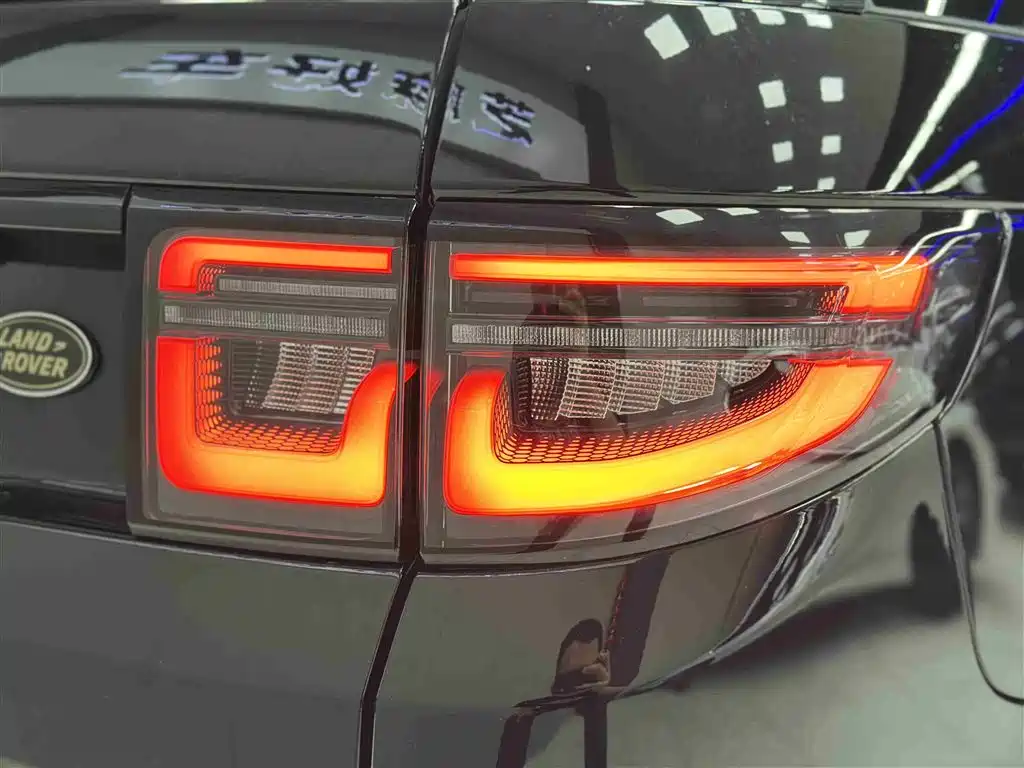 Land Rover Discovery Sport 2020 249PS R-Dynamic Performance фото 8