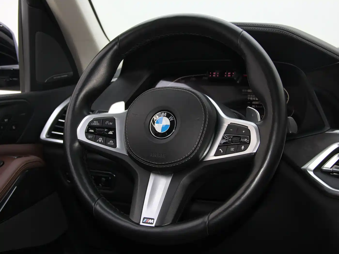 BMW X5 (Import) 2019 xDrive40i Exclusive M Sport Package фото 4