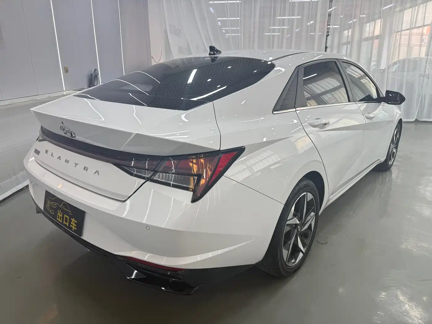 Hyundai Elantra 2022 1.5L CVT GLX Elite Edition фото 6