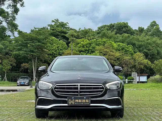 Mercedes-Benz E-Class 2022 E 300 L Luxury — фото 2