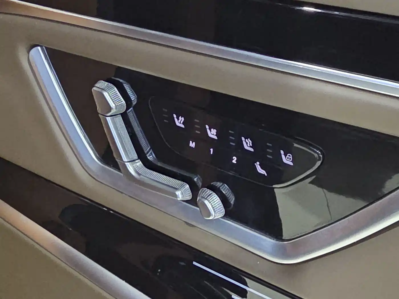 Mercedes-Benz V-Class 2022 V 260 L Long Wheelbase Prestige Edition фото 29