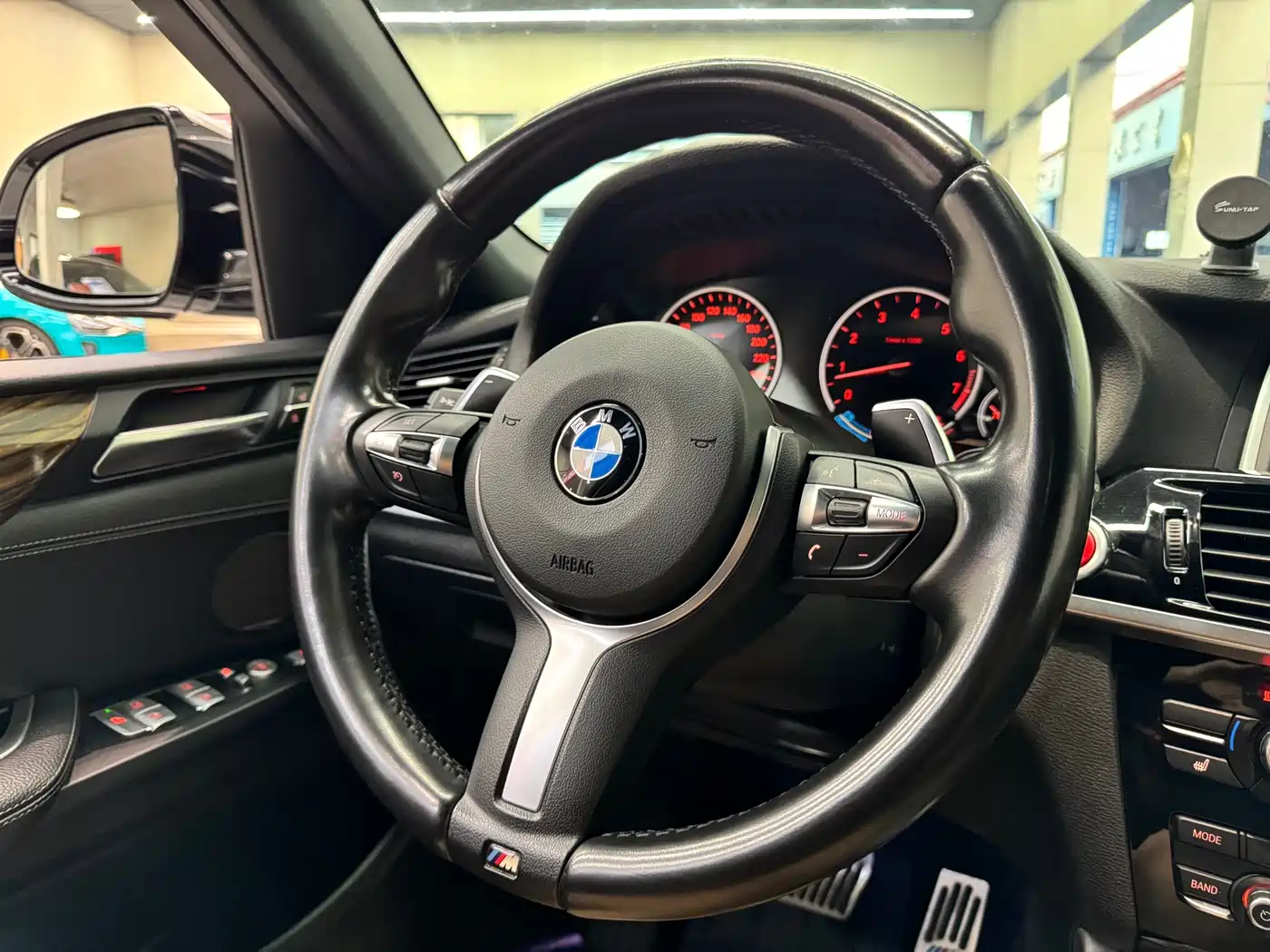BMW X4 2016 M40i фото 12
