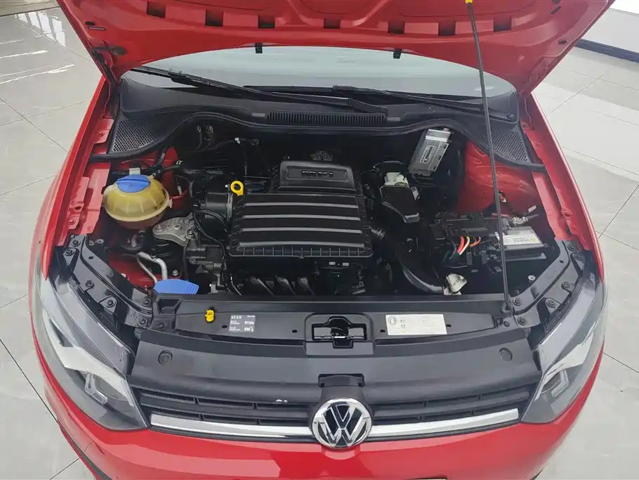 Volkswagen Polo 2016 1.4L Manual Trend фото 10