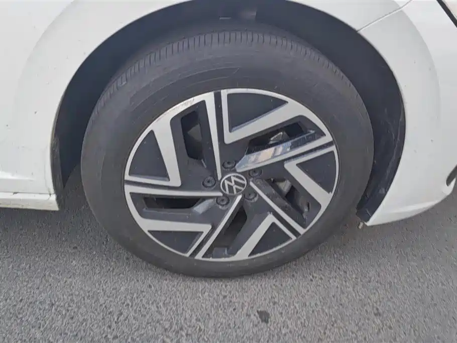 Volkswagen Sagitar 2023 300TSI DSG Surpassing Edition фото 6