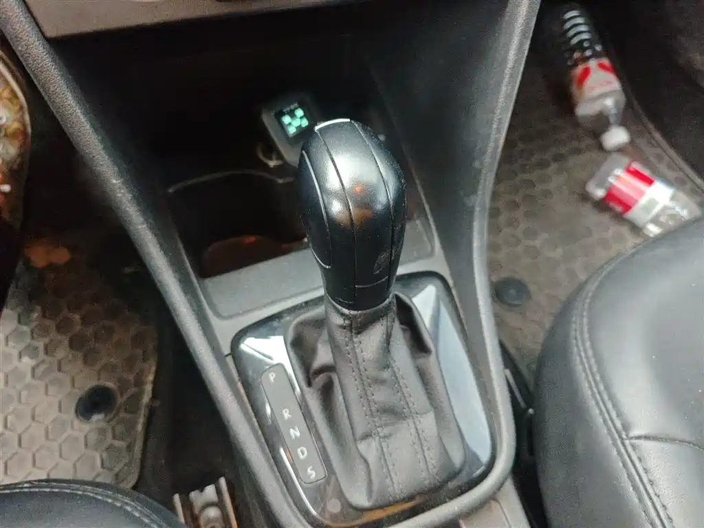 Volkswagen Santana 2015 Gran Santana 1.6L Automatic Trend фото 7