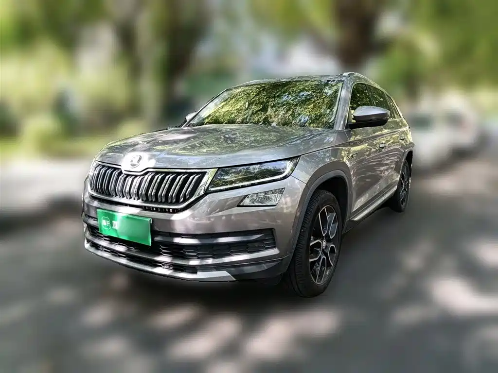 Škoda Kodiaq 2018 Facelift TSI330 7-seat 2WD Premium Luxury Edition