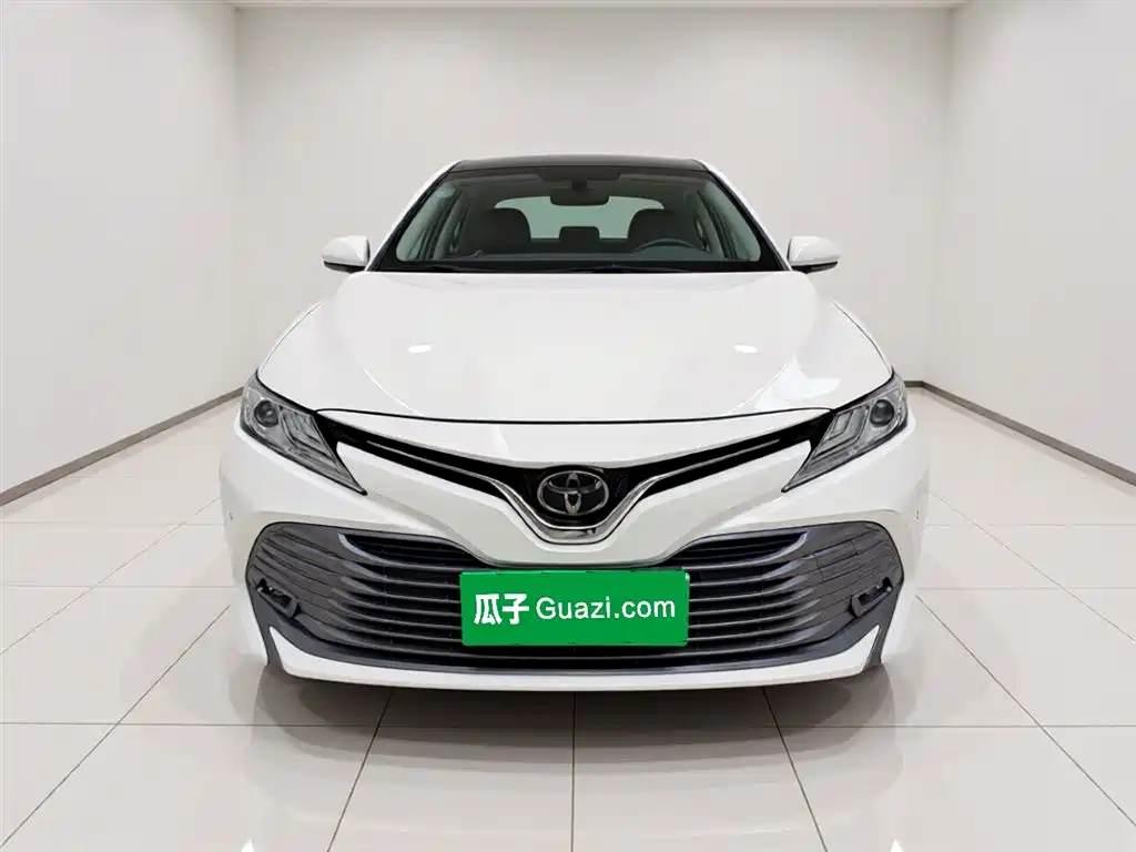 Toyota Camry 2019 2.5G Luxury Edition China VI фото 2