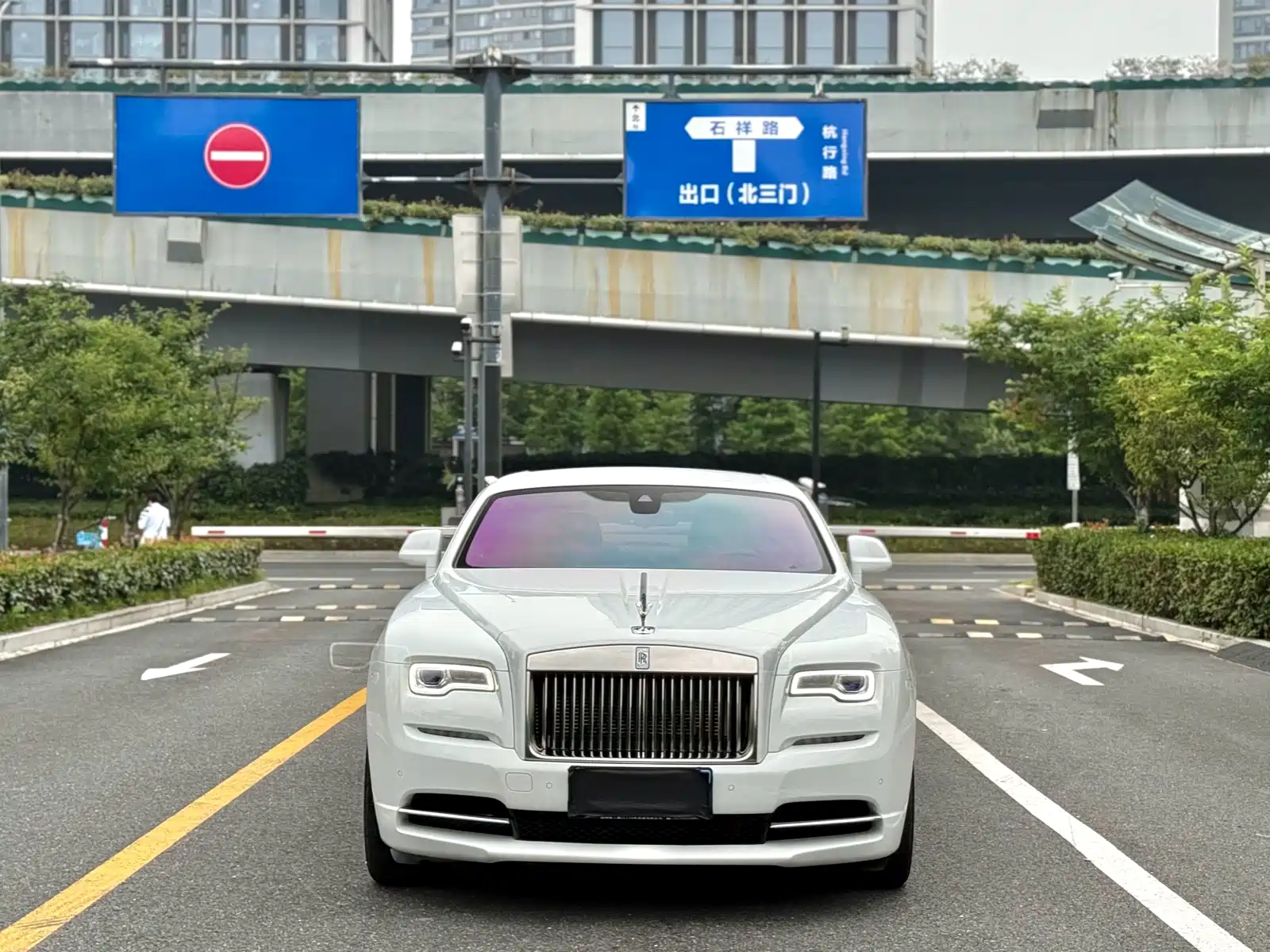 Фото 1 - Rolls-Royce Wraith