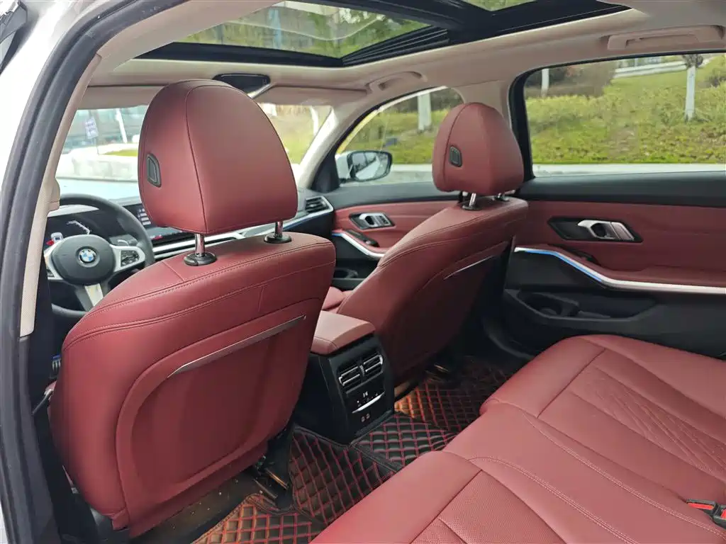 BMW 3 Series 2024 325Li M Sport Package фото 19