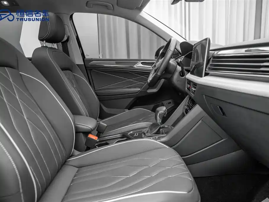 Volkswagen Tiguan L 2023 330TSI Auto 2WD R-Line Premium Edition фото 16