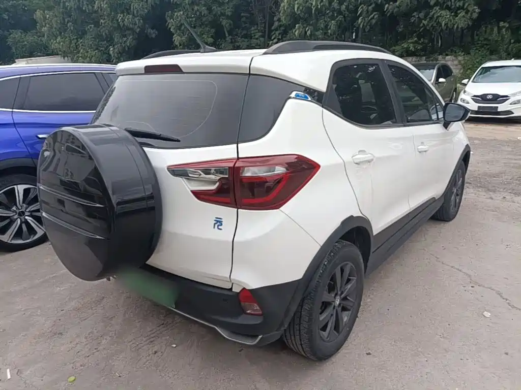 BYD Yuan New Energy 2019 2019 EV360 Smart Connect Premium Edition