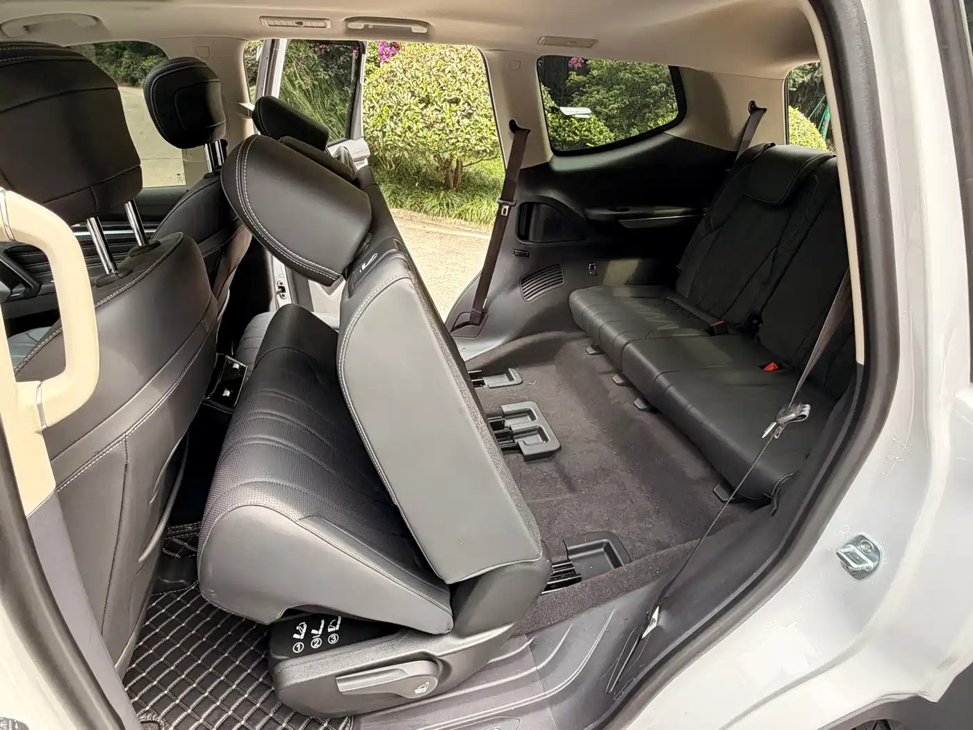 SAIC Maxus Territory 2023 2.0T Overland Flagship 7-Seater фото 34