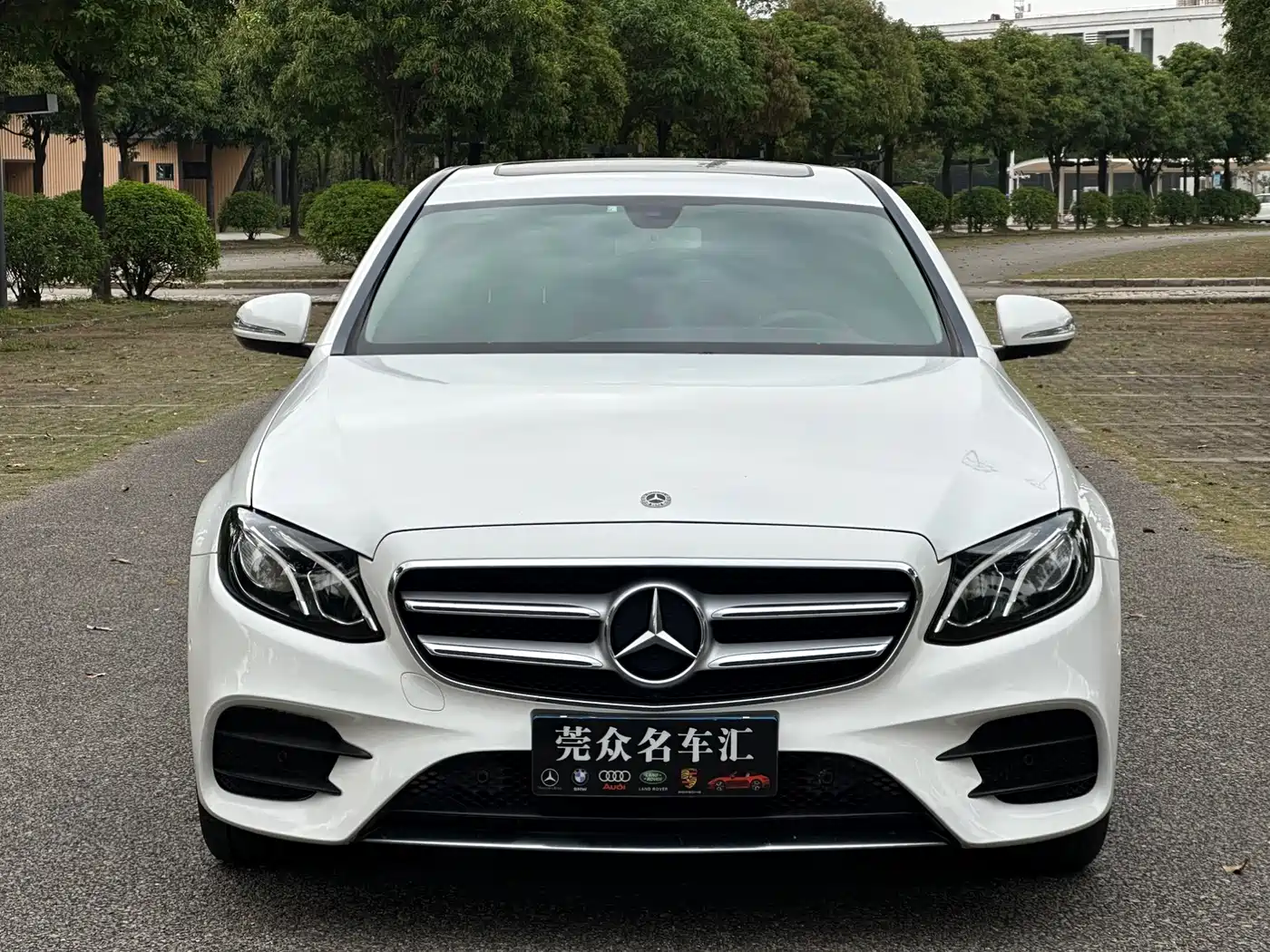 Mercedes-Benz E-Class 2019 E 200 L Sport фото 3