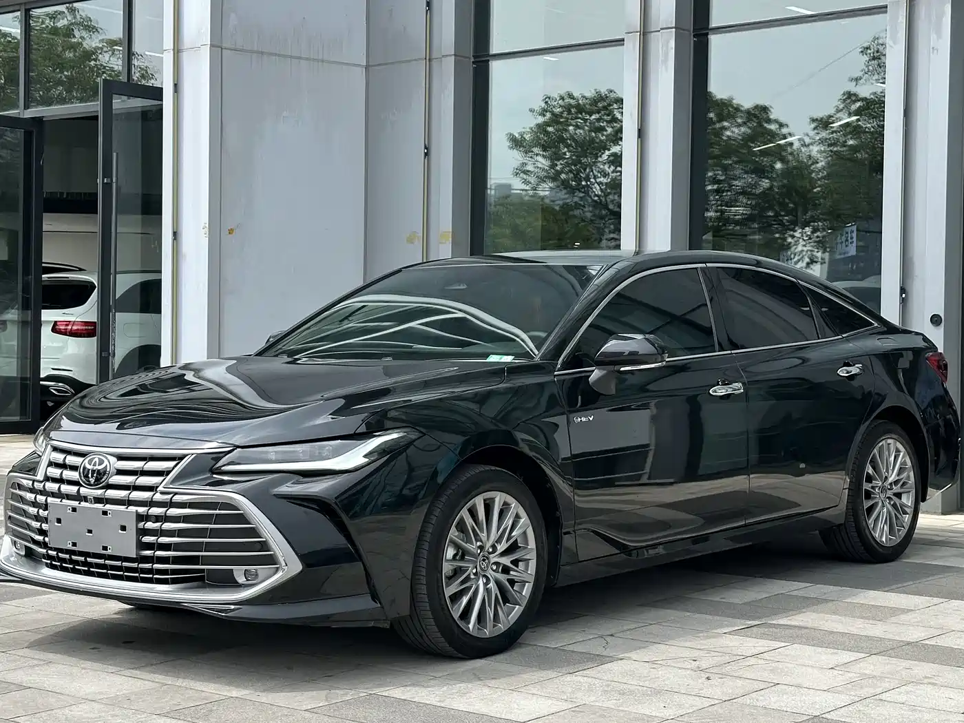Toyota Avalon 2024 Model Hybrid 2.0L Prestige Edition фото 2
