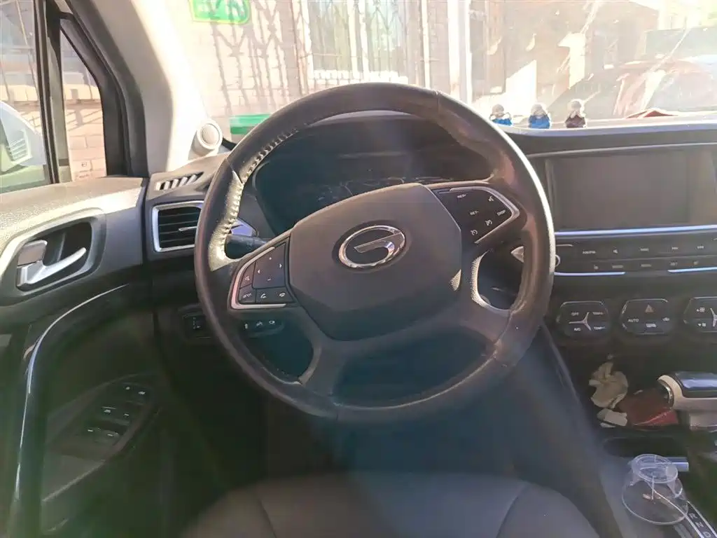 GAC Trumpchi Trumpchi GS4 2017 235T Automatic 2WD Luxury Smart Connected Edition фото 6
