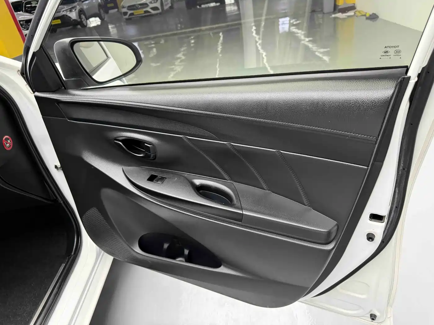 Toyota YARiS L Zhi Xuan 2019 1.5E CVT MeiDong Edition China VI фото 19