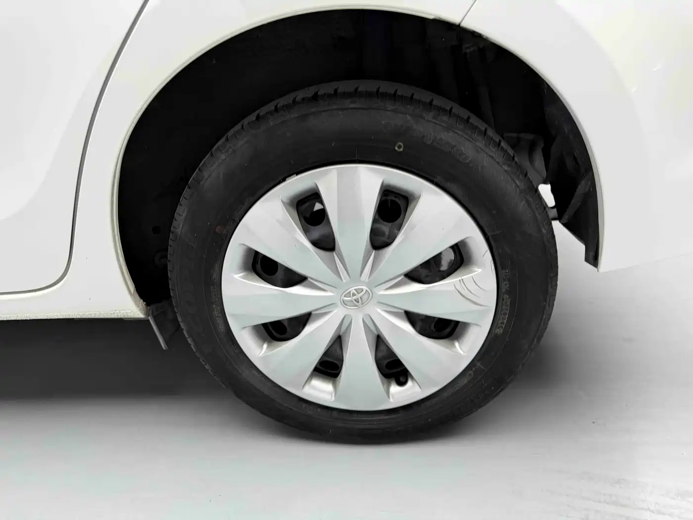 Toyota YARiS L Zhi Xuan 2019 1.5E CVT MeiDong Edition China VI фото 9