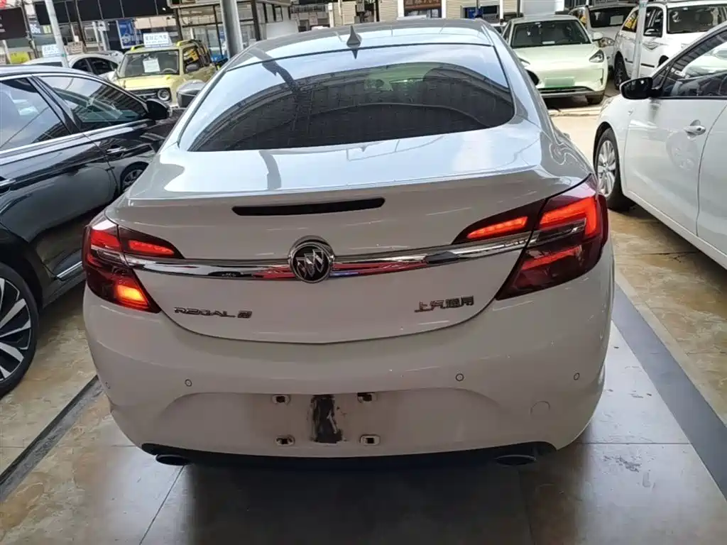 Buick Regal 2015 1.6T Elite Tech Edition фото 6