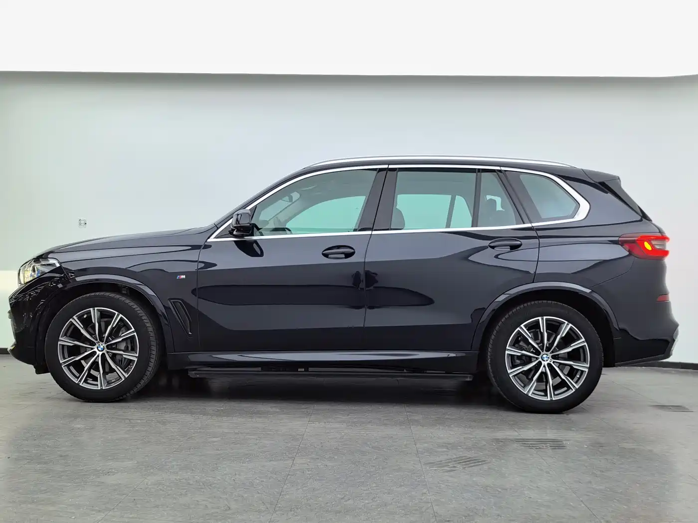 BMW X5 (Import) 2021 xDrive40i M Sport Package фото 10