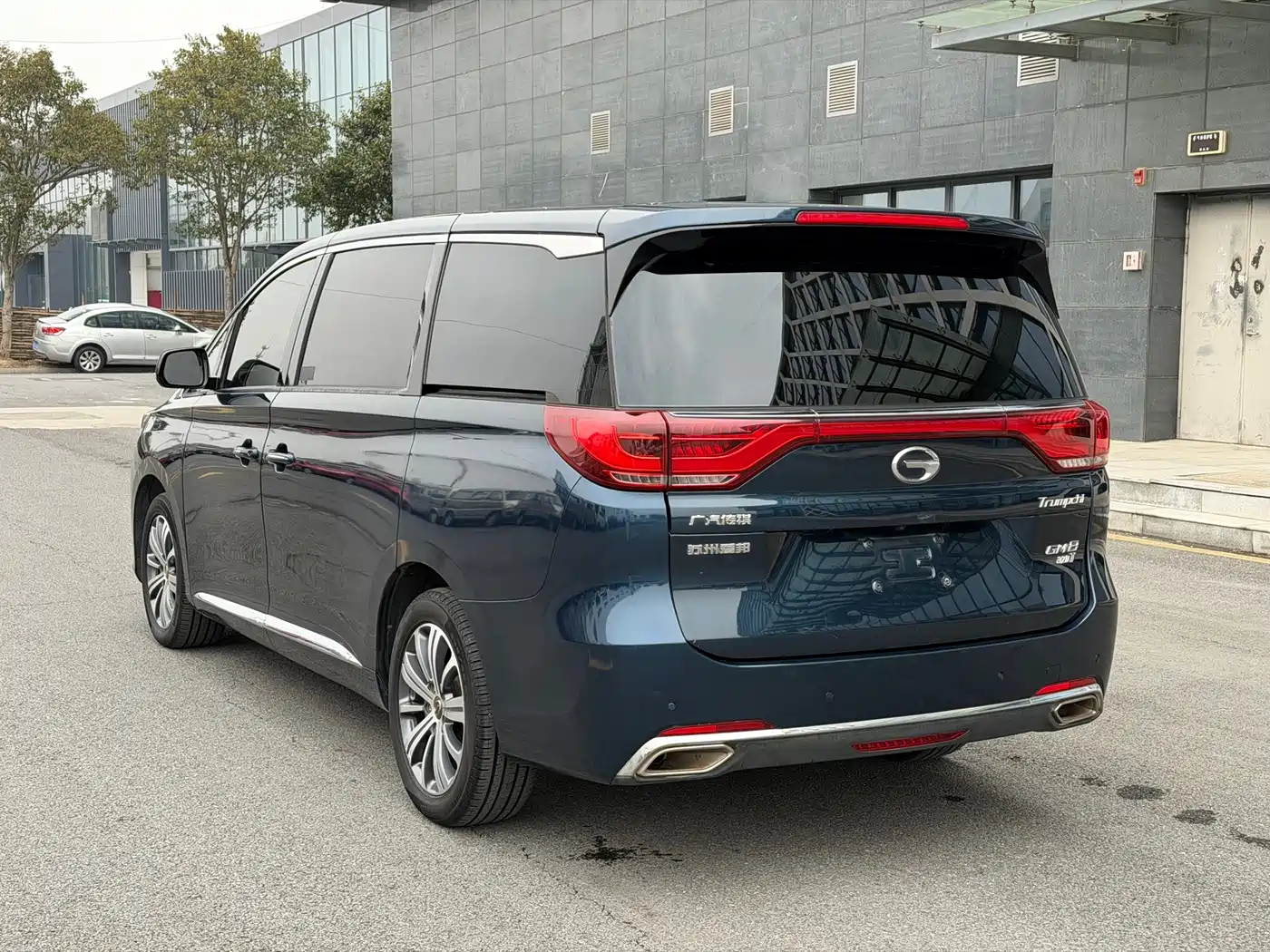 GAC Trumpchi Trumpchi M8 2018 320T Premium Edition фото 8