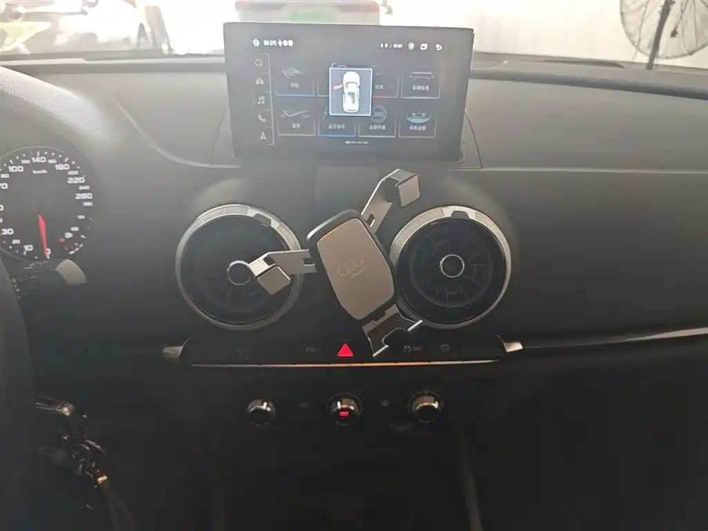 Audi A3 2019 Limousine 35 TFSI Fashion China VI фото 9