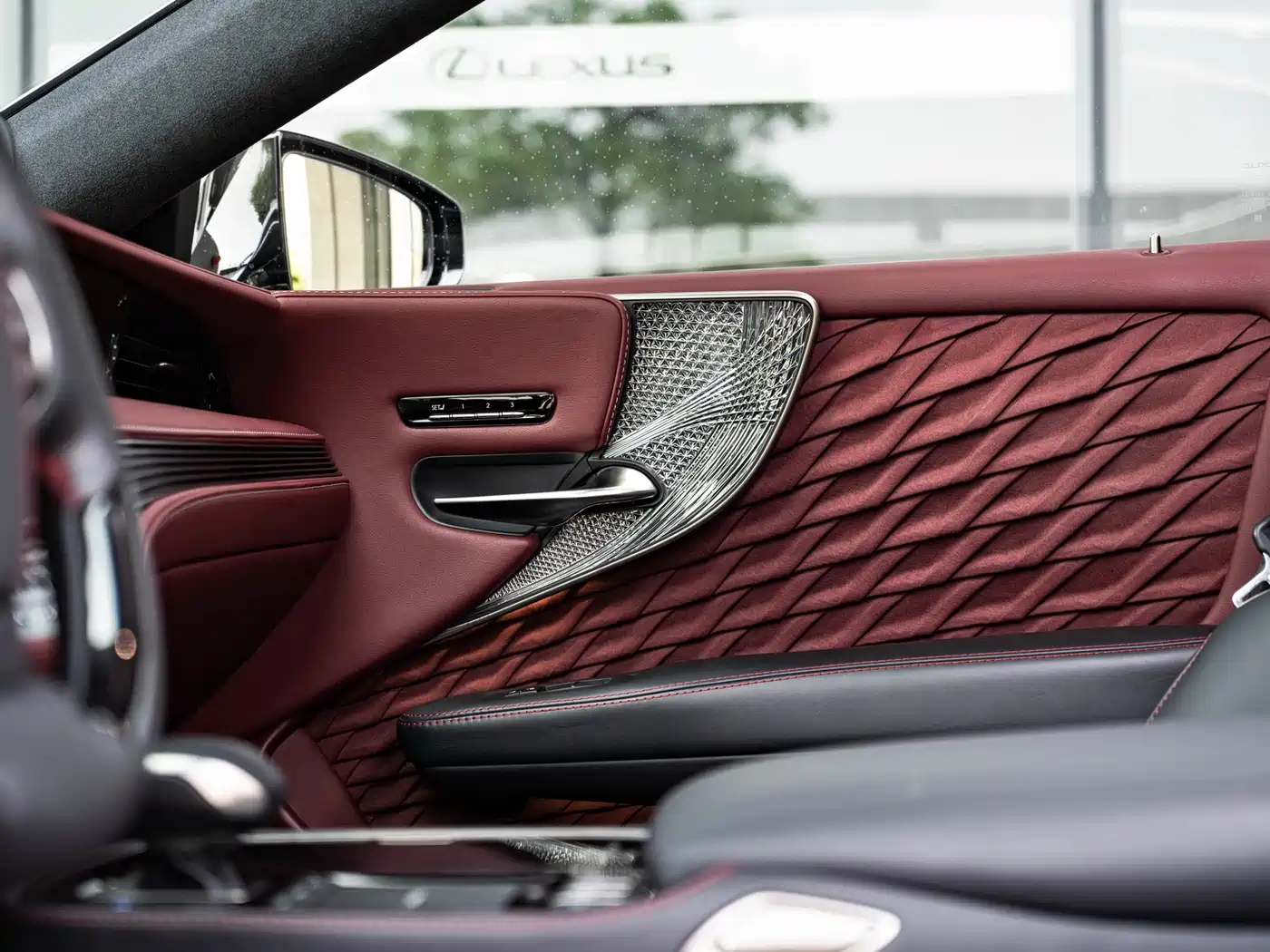 Lexus LS 2021 500h Executive Edition фото 18