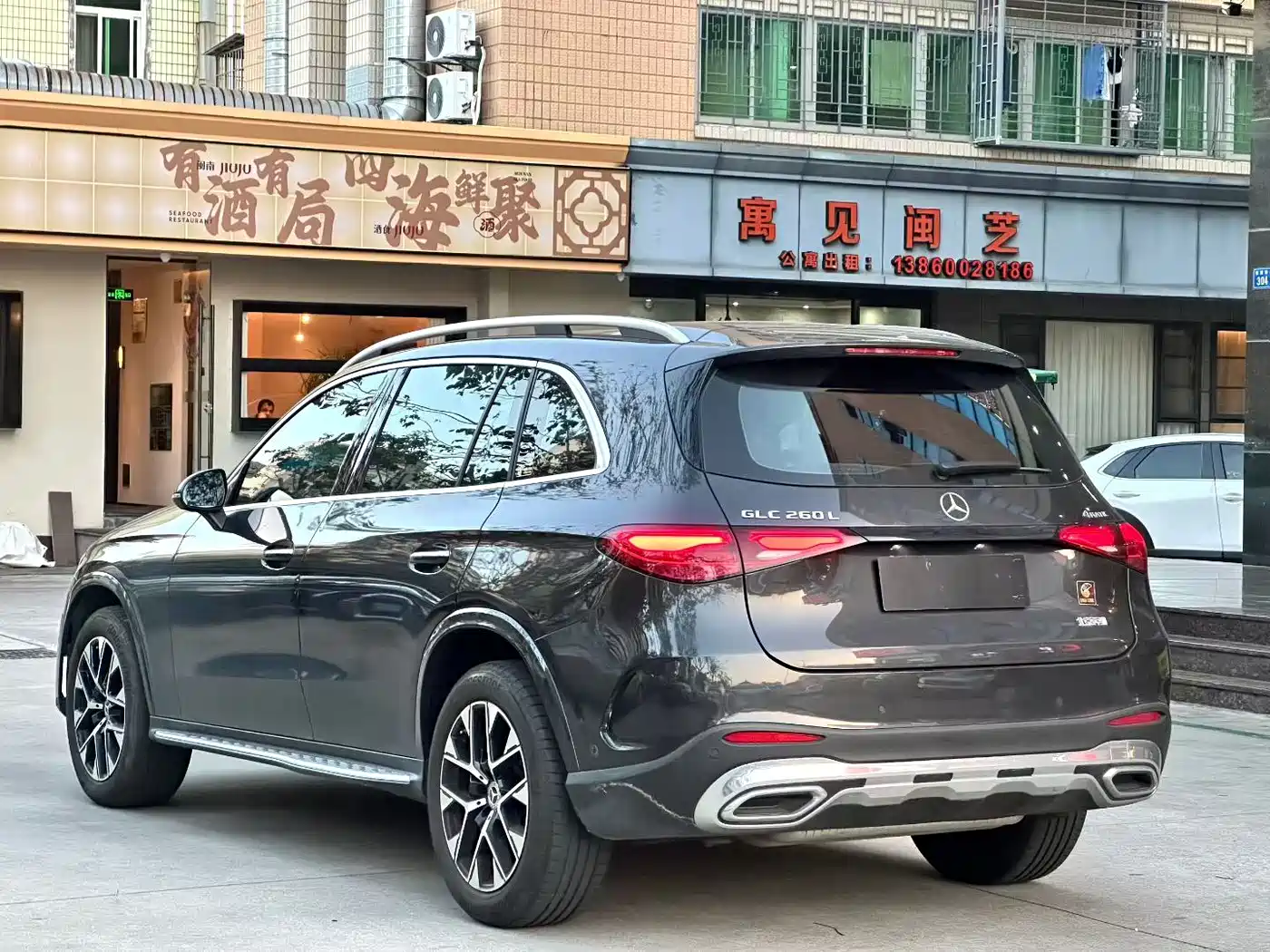 Mercedes-Benz GLC 2023 GLC 260 L 4MATIC Sport 5-seater фото 9