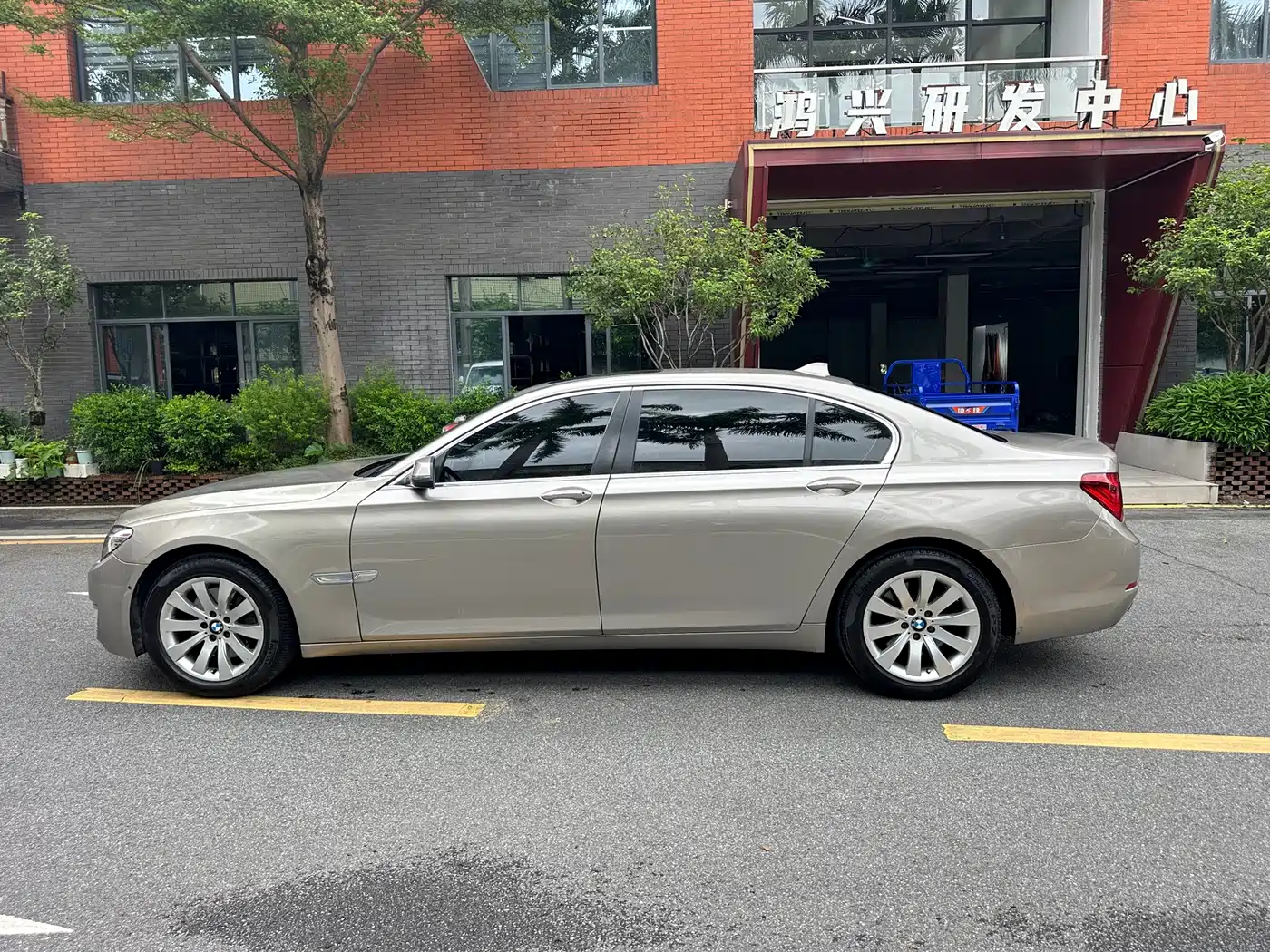 BMW 7 Series 2014 2013 Model 730Li Luxury