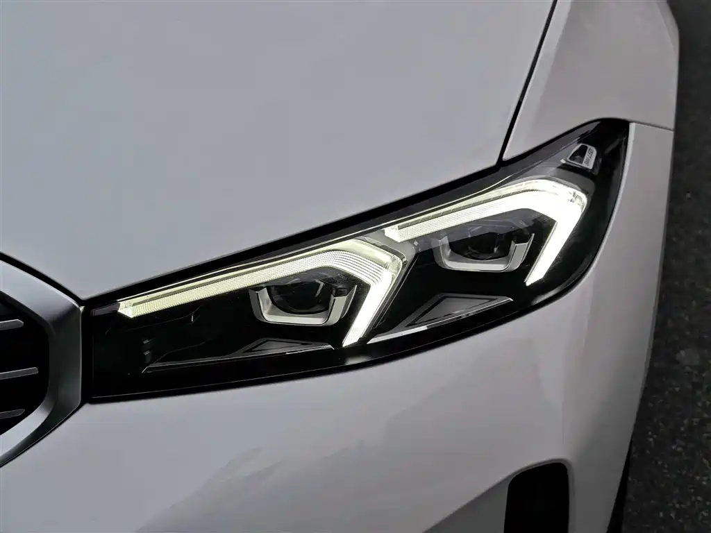 BMW 3 Series 2024 325Li M Sport Package фото 12