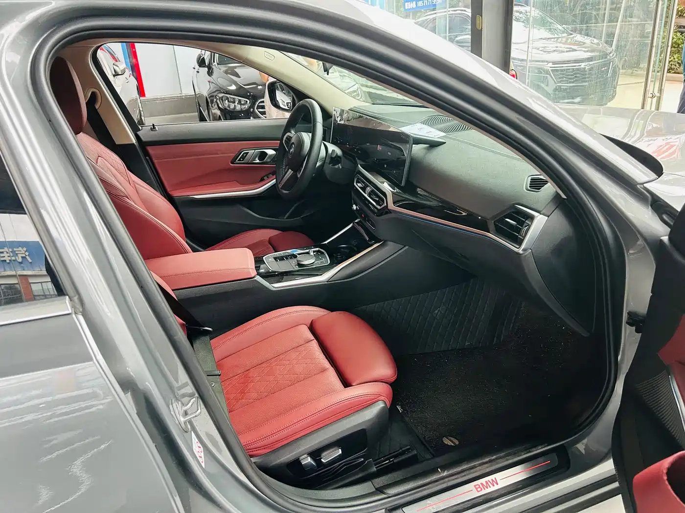 BMW i3 2022 eDrive 35 L фото 9