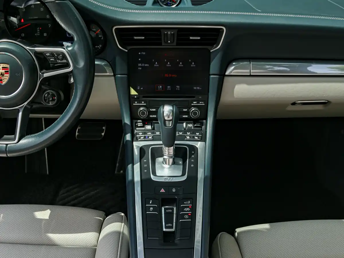 Porsche 911 2016 Targa 4 3.0T фото 11