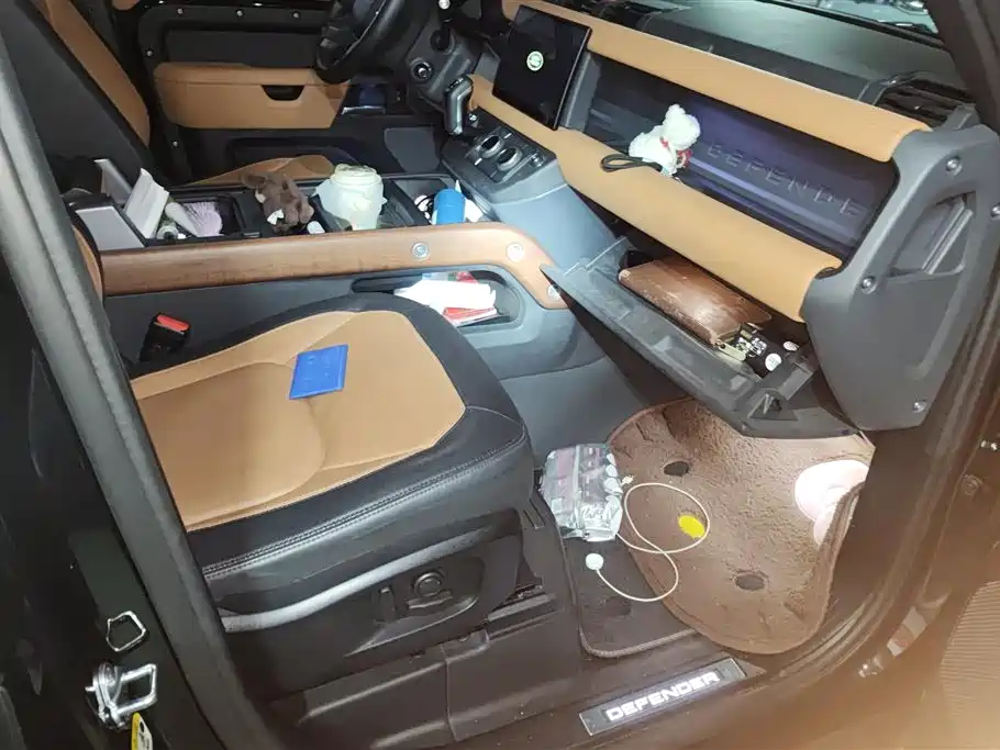 Land Rover Defender 2024 110 3.0T P400 X-DYNAMIC HSE фото 8