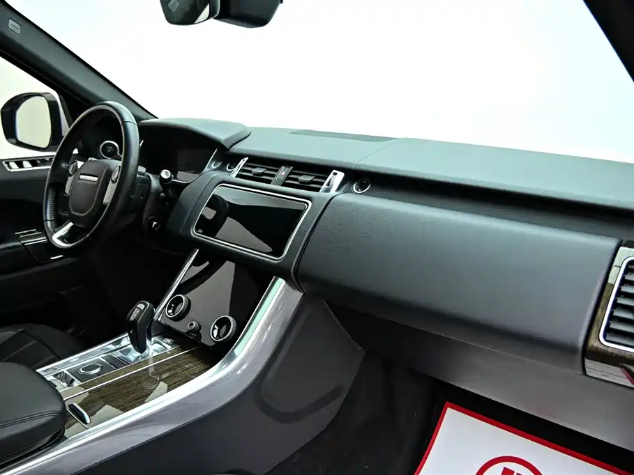 LAND ROVER RANGE ROVER SPORT NEW ENERGY