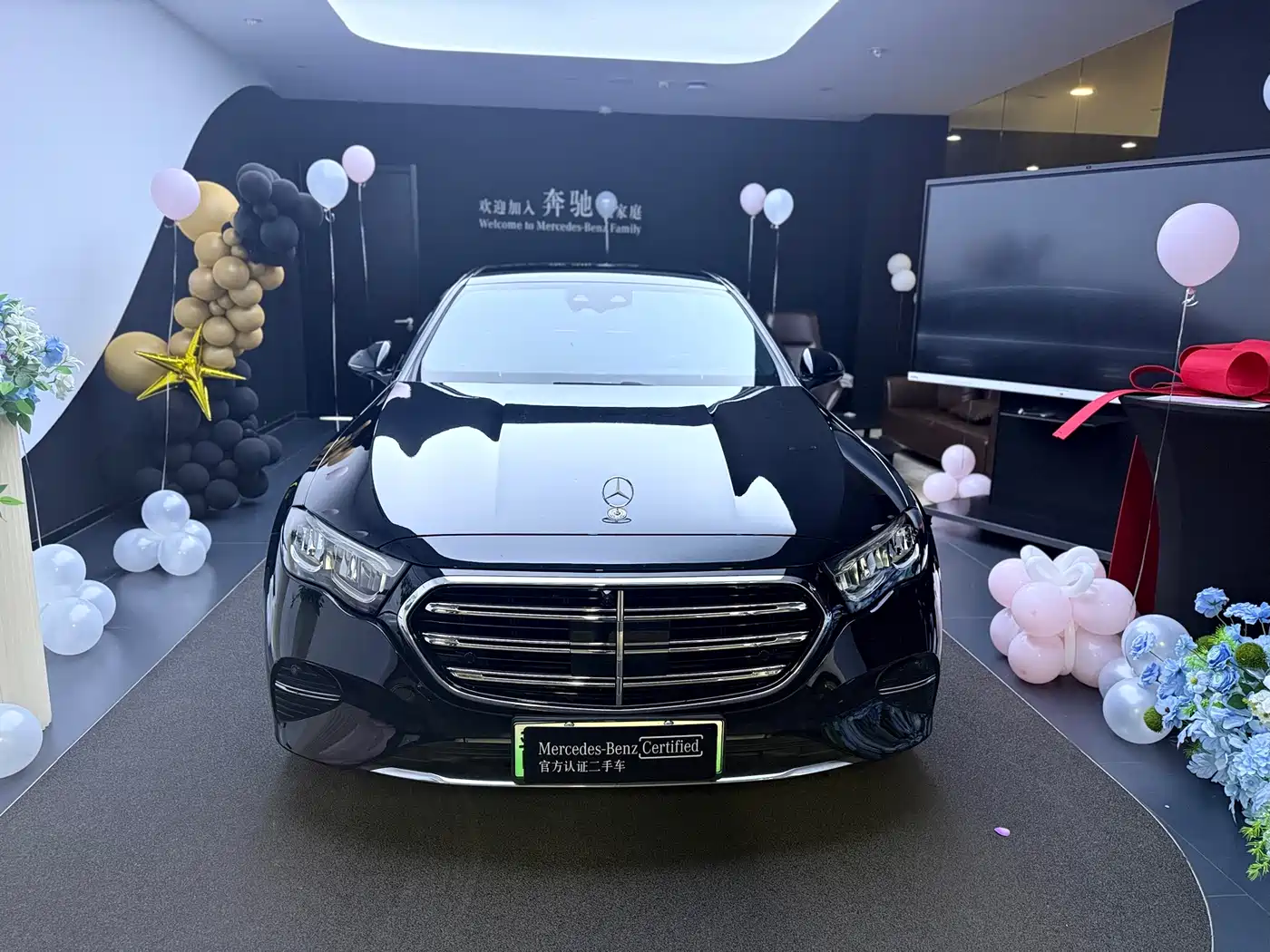 Mercedes-Benz E-Class New Energy 2024 E 350 e L Plug-in Hybrid Sedan фото 2