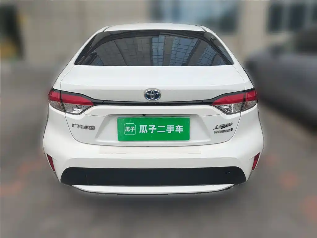 Toyota Levin 2022 Dual Engine 1.8H E-CVT Luxury Edition фото 3