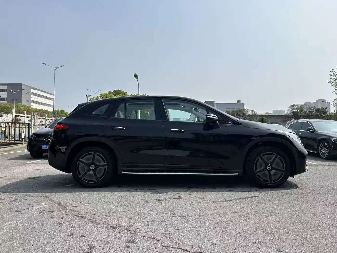 Mercedes-Benz EQE SUV 2023 500 4MATIC Special Edition фото 4