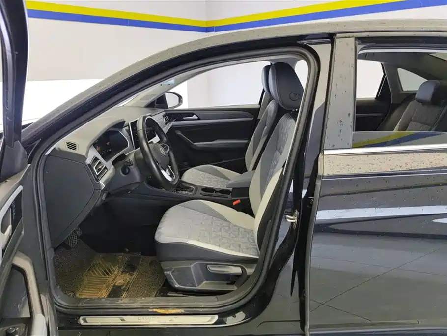 Volkswagen Lavida 2023 300TSI DSG Comfort Edition фото 9
