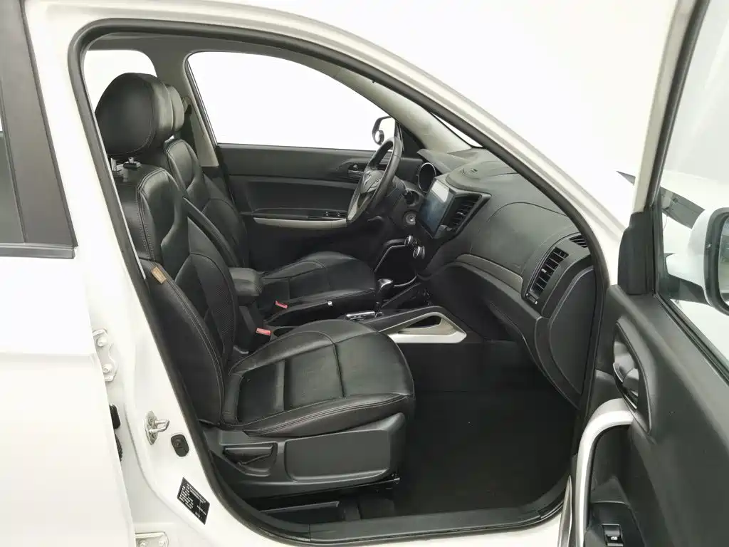 Changan CS35 2014 2014 1.6L Automatic Luxury Type China IV