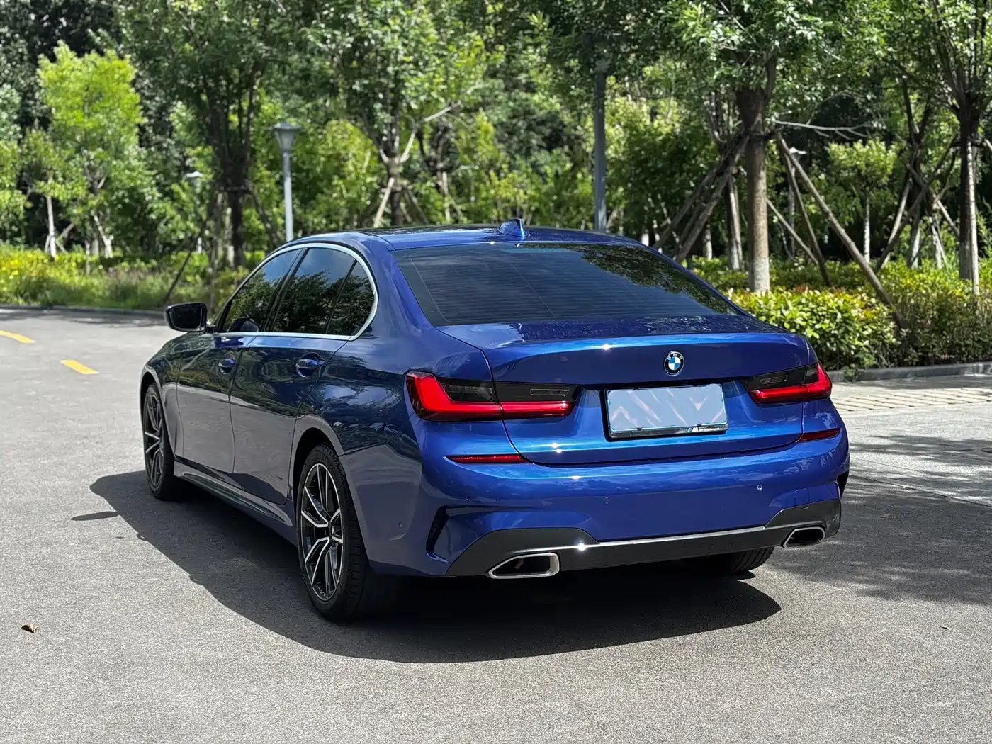 BMW 3 Series 2020 325Li M Sport Package фото 9