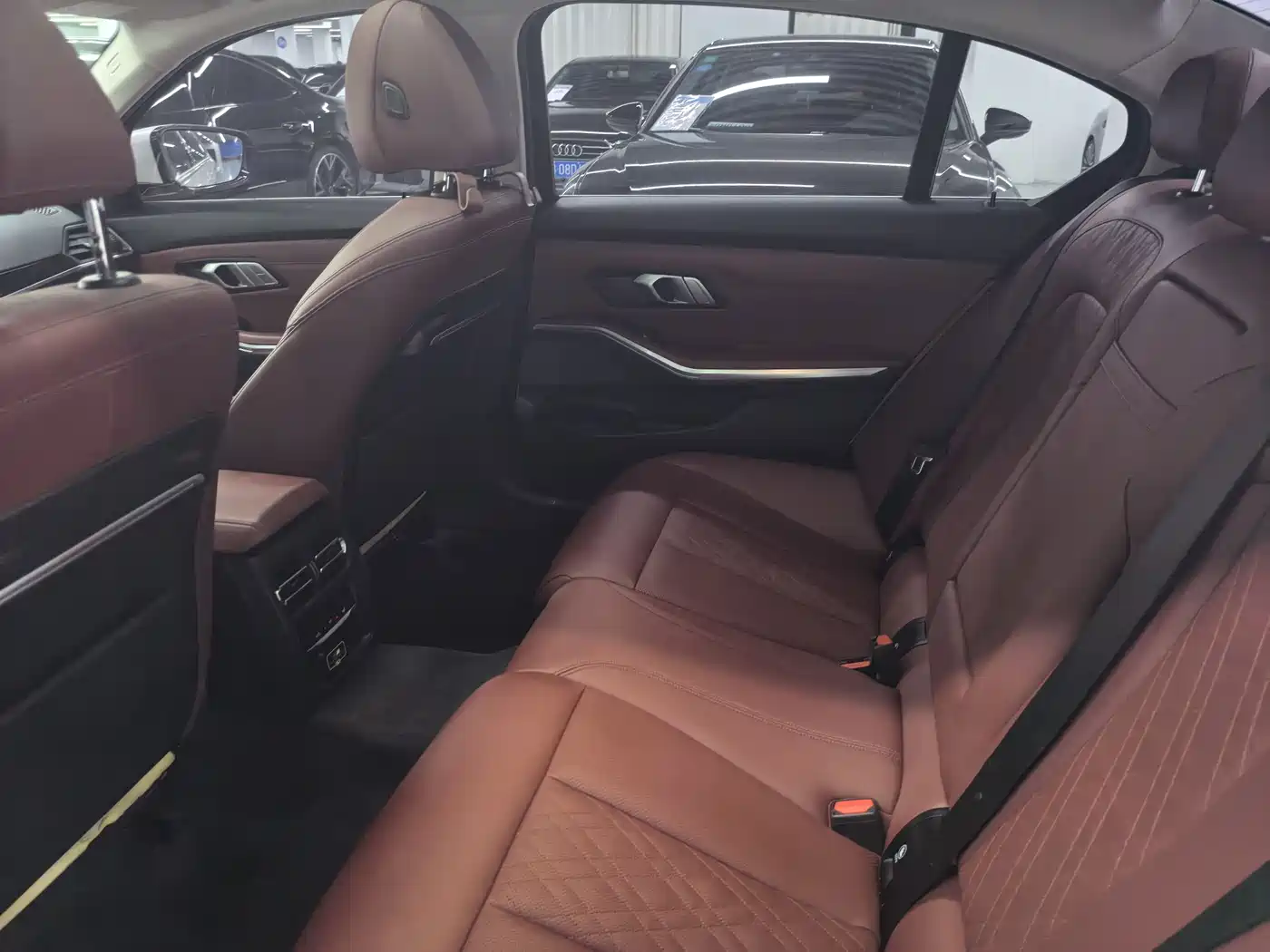 BMW 3 Series 2020 320Li M Sport Package фото 10