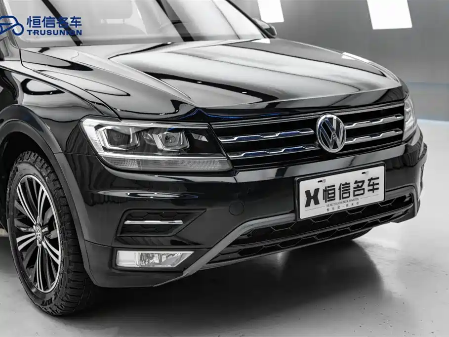 Volkswagen Tiguan L 2019 330TSI Automatic 2WD Panorama Comfort Edition China VI фото 9