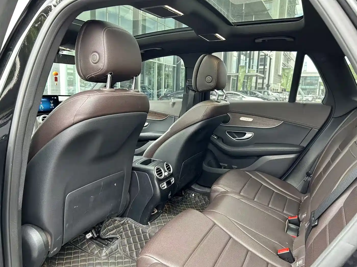 Mercedes-Benz GLC 2022 Model GLC 260 L 4MATIC Luxury Edition фото 12